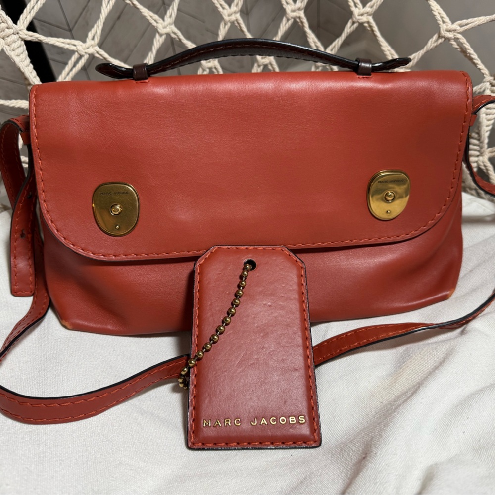 RARE FIND Marc Jacobs ‘Cadet’ Leather shoulder bag